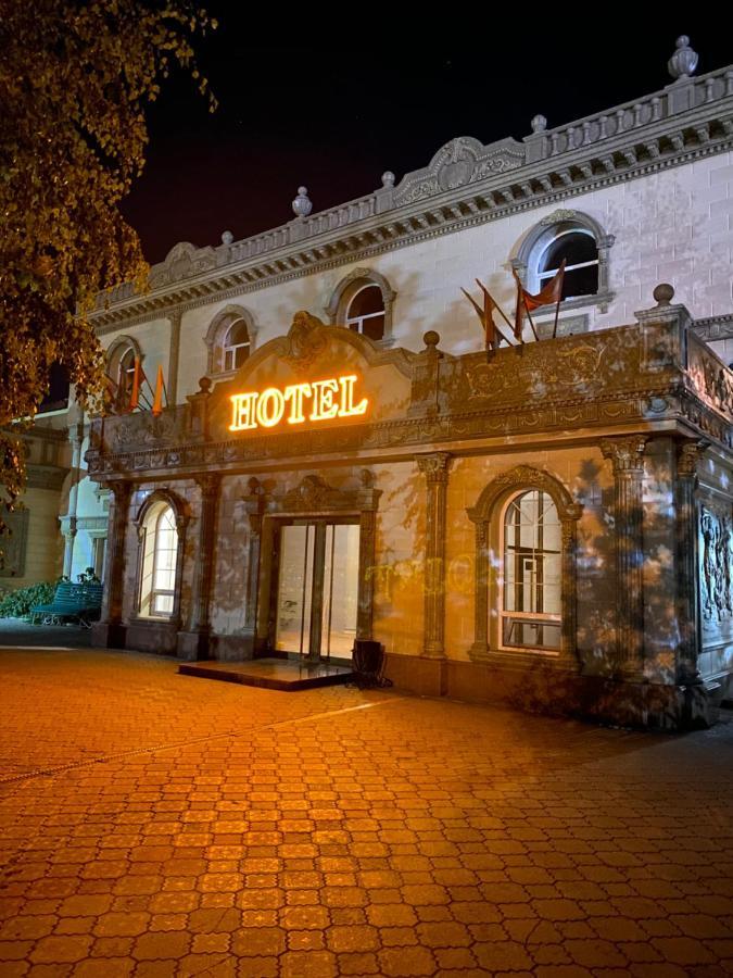 Hotel Astam Qostanay Esterno foto