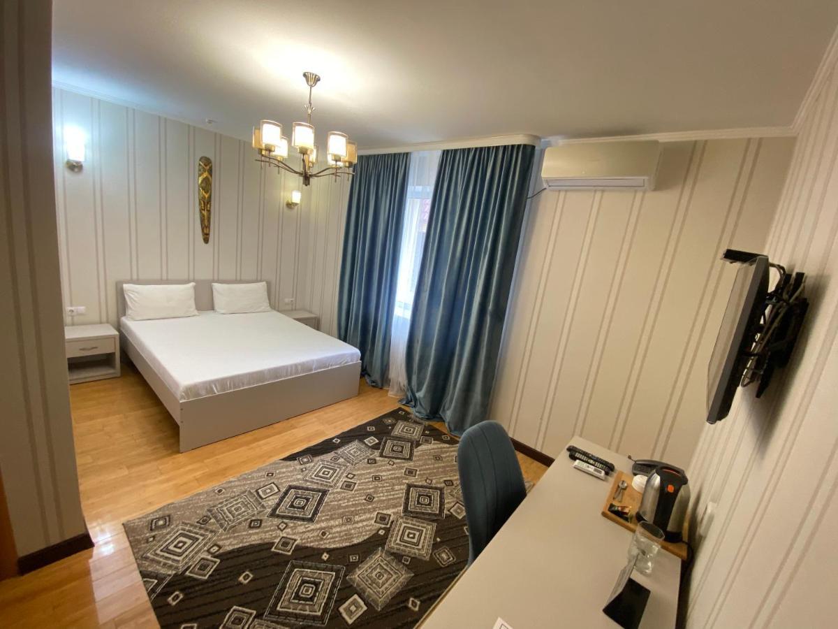Hotel Astam Qostanay Esterno foto
